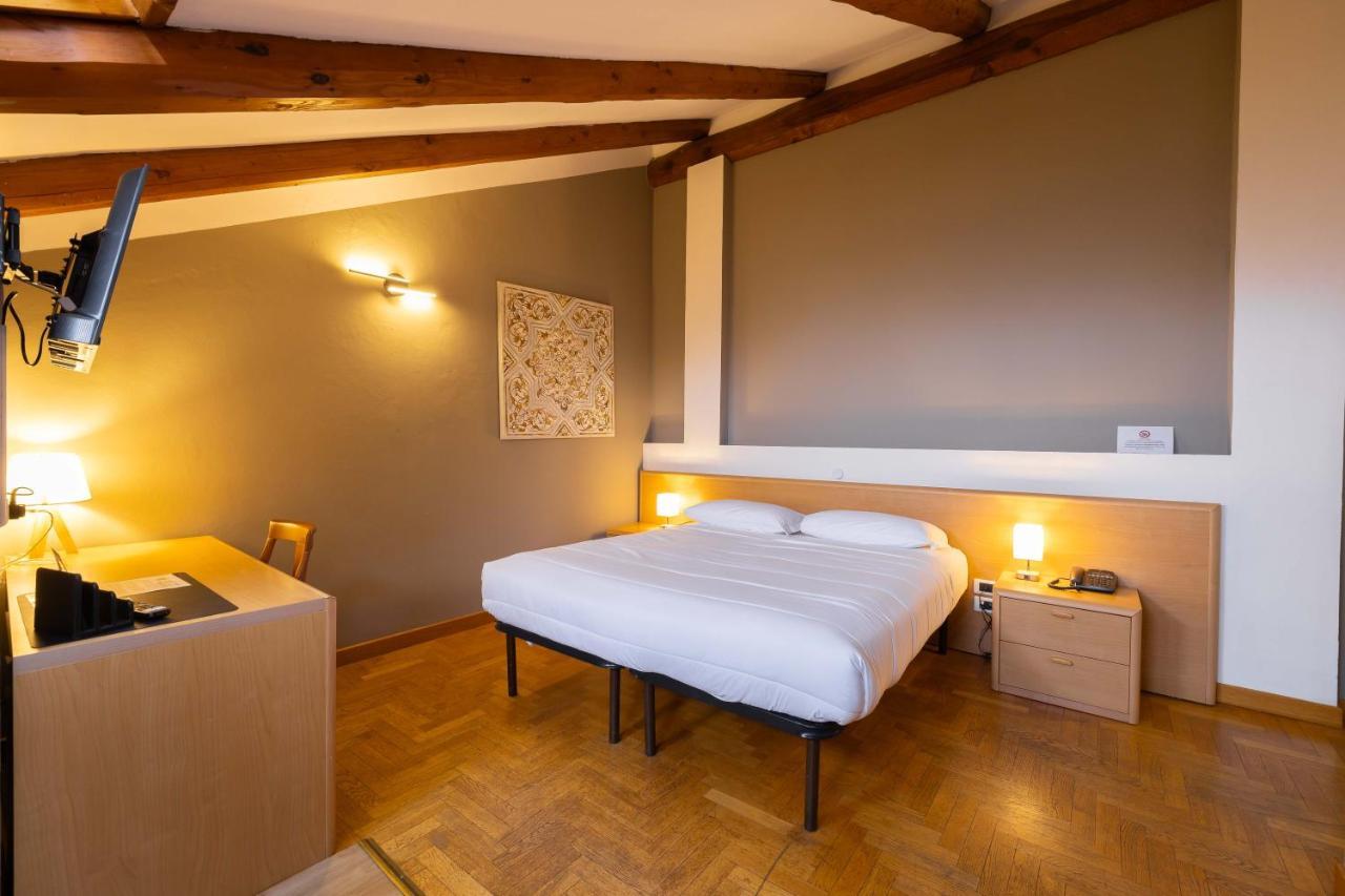 Hotel La Ferte آستي المظهر الخارجي الصورة