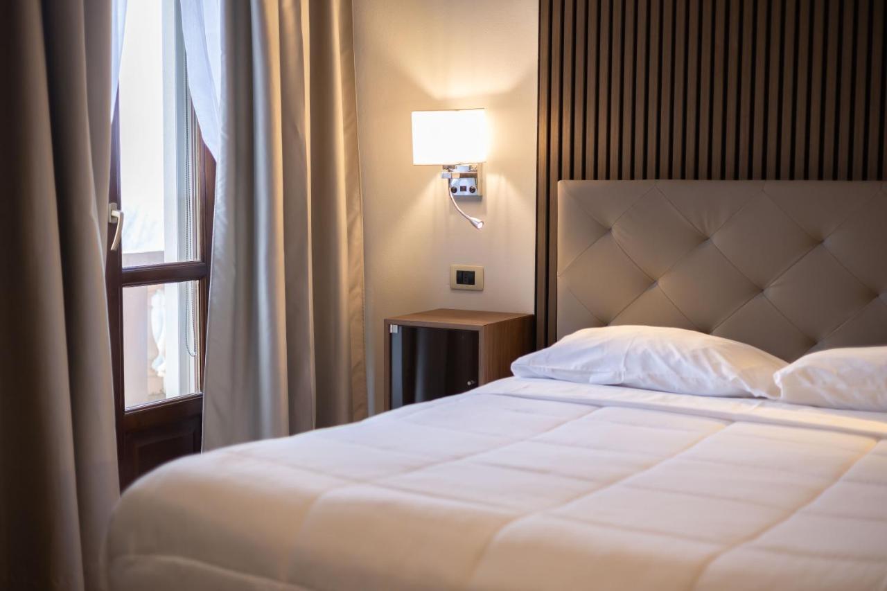 Hotel La Ferte آستي المظهر الخارجي الصورة