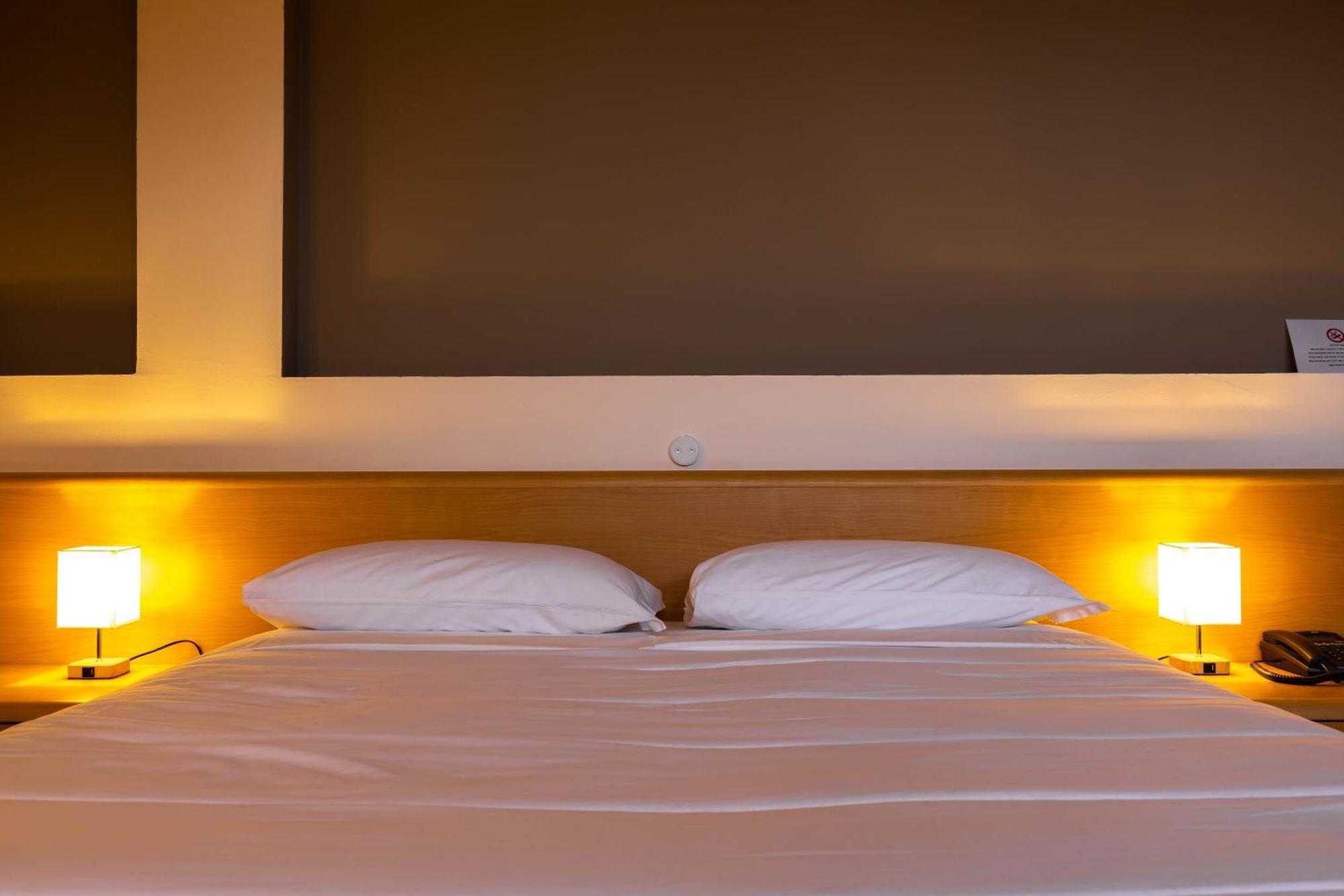 Hotel La Ferte آستي المظهر الخارجي الصورة