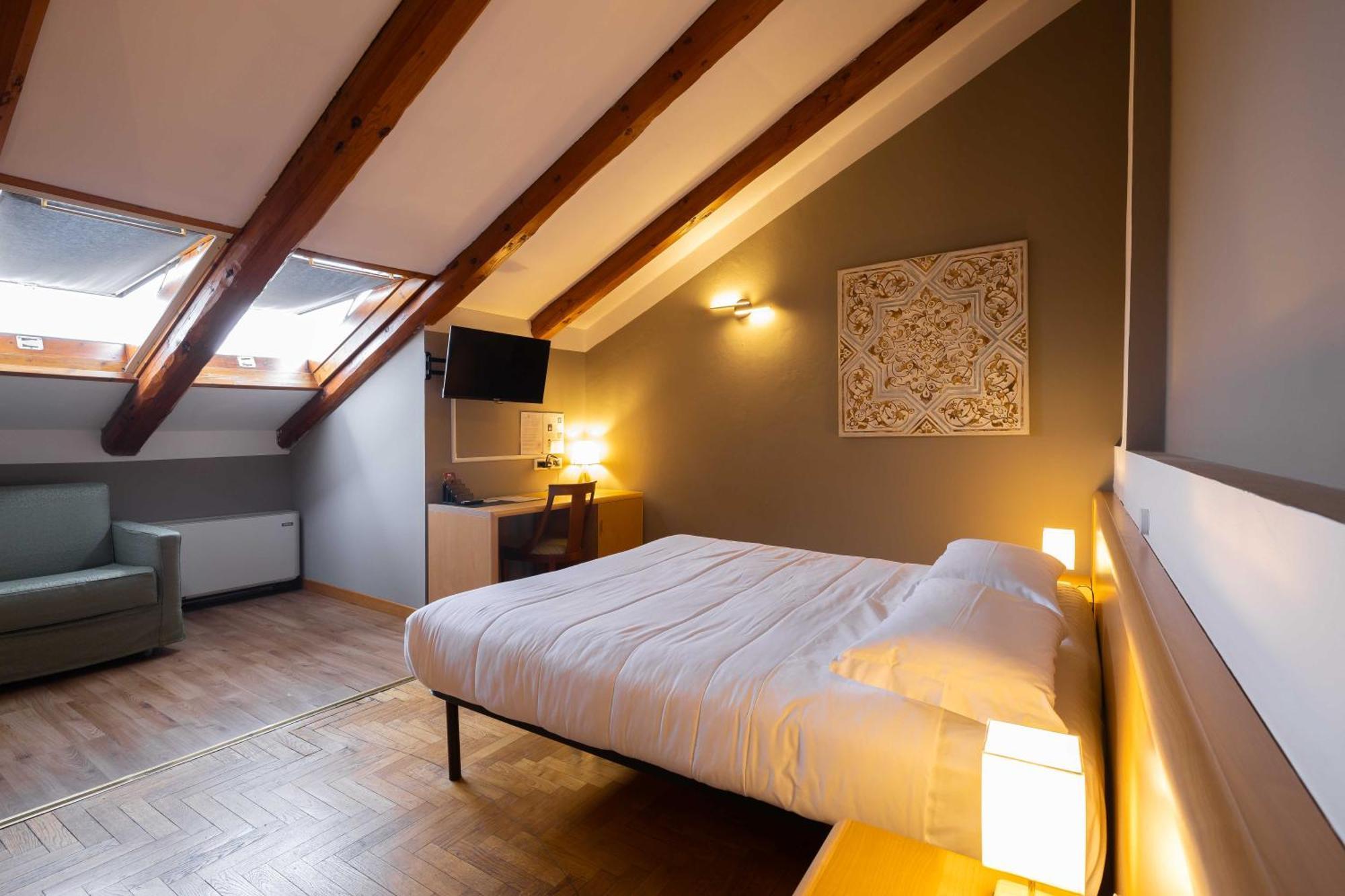 Hotel La Ferte آستي المظهر الخارجي الصورة